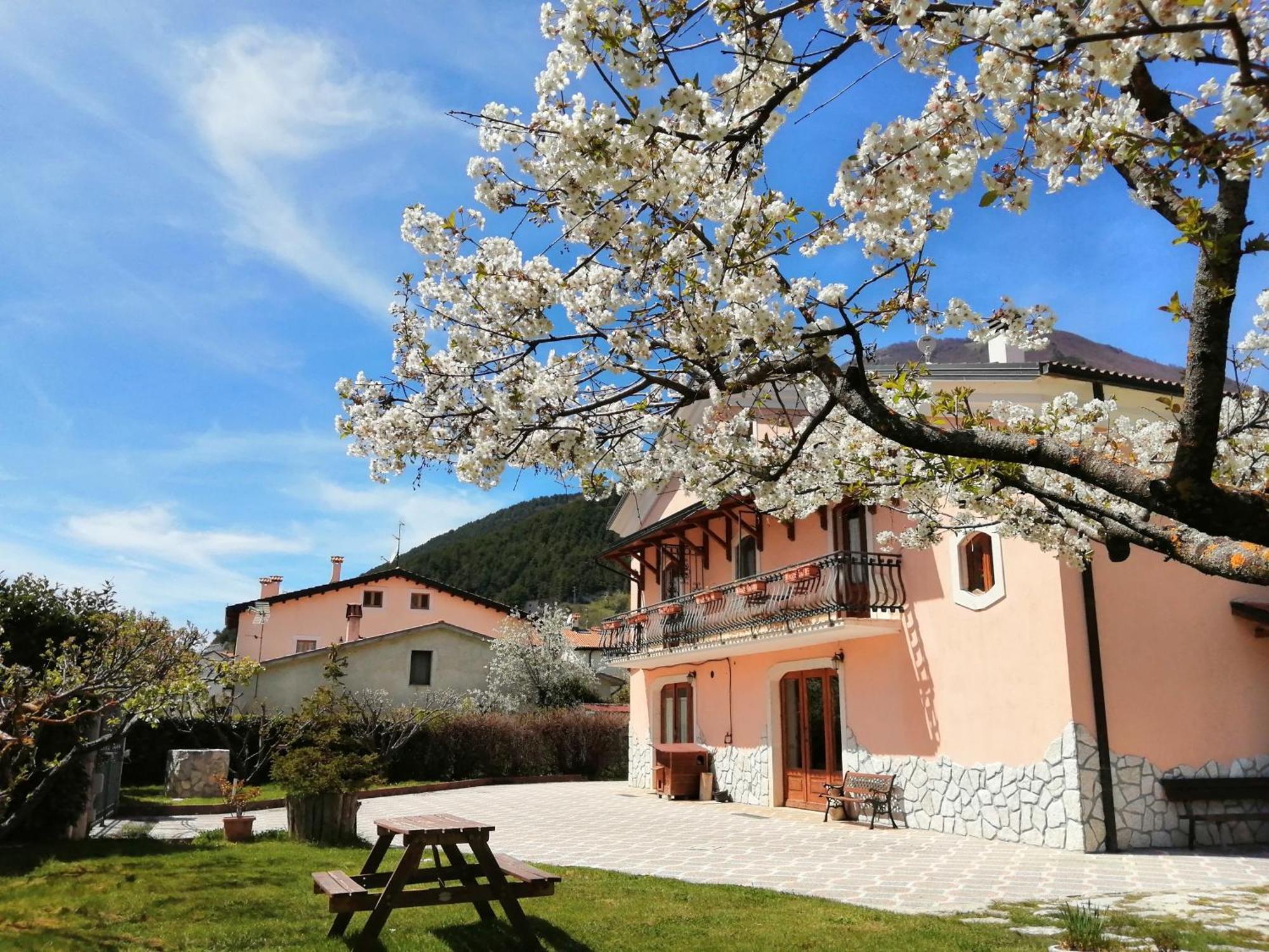 Da Nonna Li Rooms And Breakfast Villetta Barrea Exteriér fotografie
